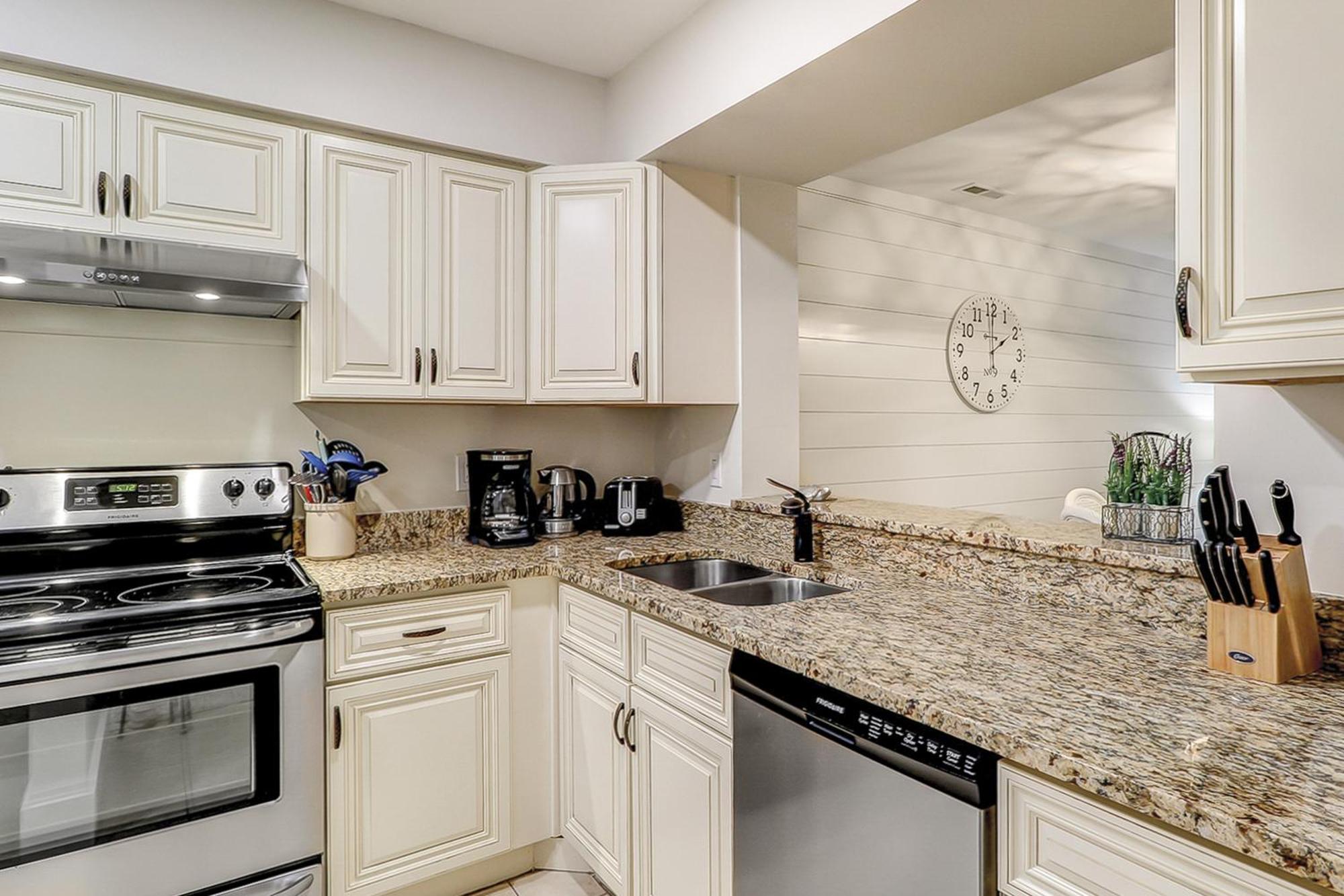 Springwood Villas II Hilton Head Island Room photo